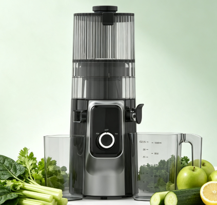 เครื่องสกัดน้ำผลไม้แบบบดช้า Fresh Smart HJ102C – เครื่องสกัดน้ำผลไม้ที่ดึงรสชาติที่ดีที่สุดจากทุกส่วนผสม ด้วย 3 ระดับความเร็ว, ช่องใส่กว้าง 135 มม., ระบบสกัดเย็น 200W และระบบทำความสะอาดตัวเอง