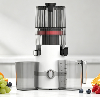 เครื่องสกัดน้ำผลไม้แบบบดช้า Fresh Smart HJ102B – น้ำผลไม้สดใหม่ที่มาพร้อมความสบายใจ ด้วยช่องใส่ผลไม้ขนาด 135 มม., ระบบสกัดเย็น 200W, ระบบทำความสะอาดตัวเอง และ Smart Lock สำหรับใช้ในบ้าน
